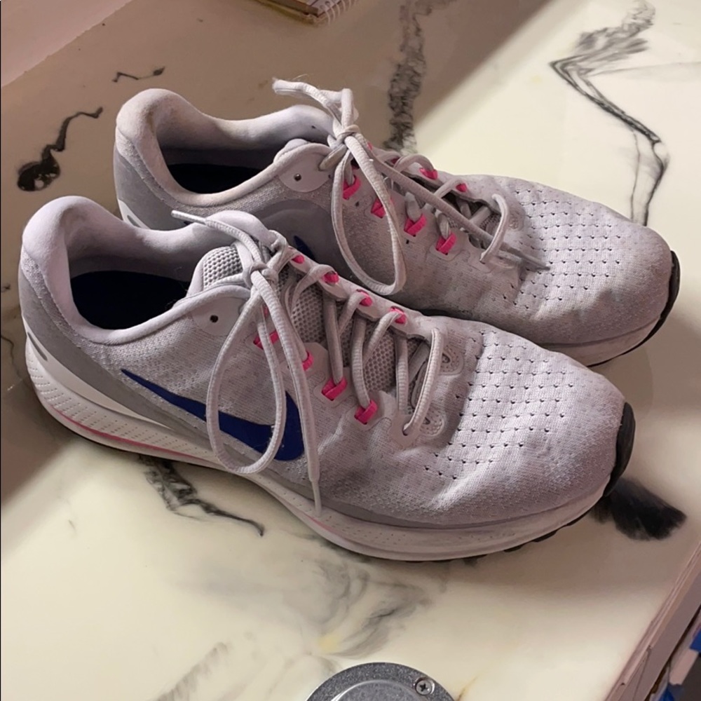 NIKE ZOOM VOMERO sz 12